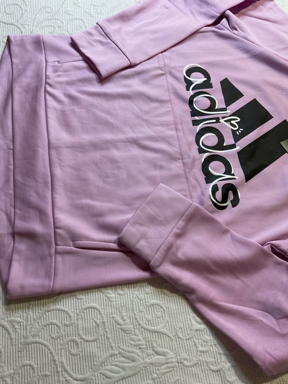 adidas Girls Lilac Pullover Hoodie with Black Logo. NWT Size 14/Large - Picture 3 of 8